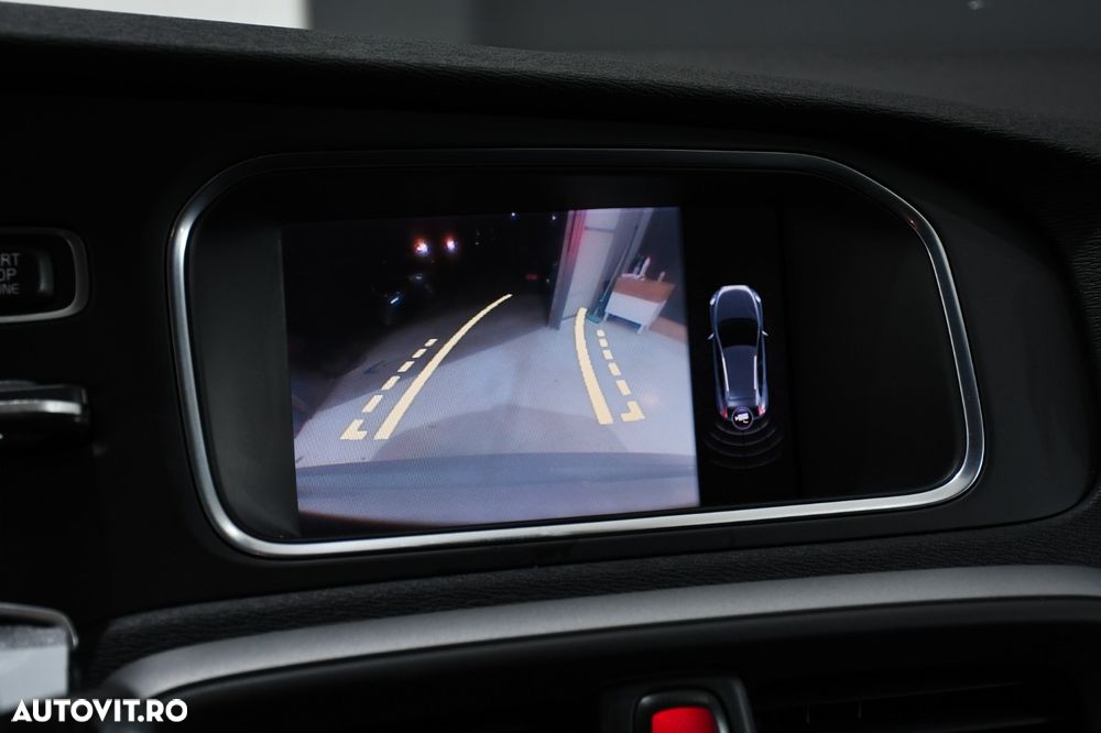 Volvo V40 Cross Country D3 Geartronic Momentum - 22