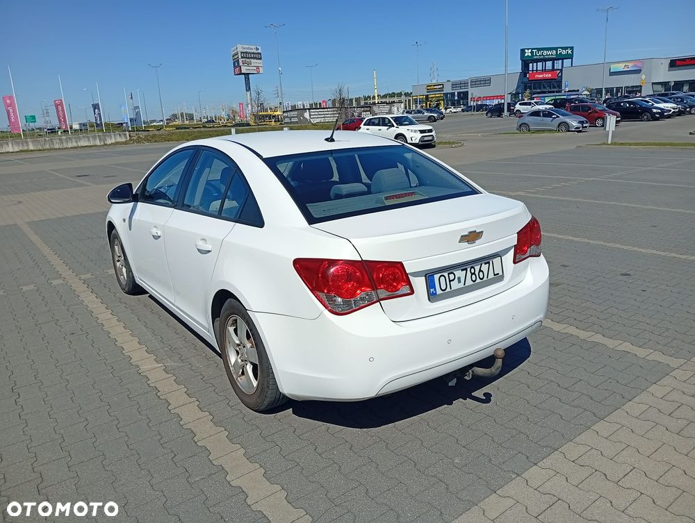 Chevrolet Cruze - 8