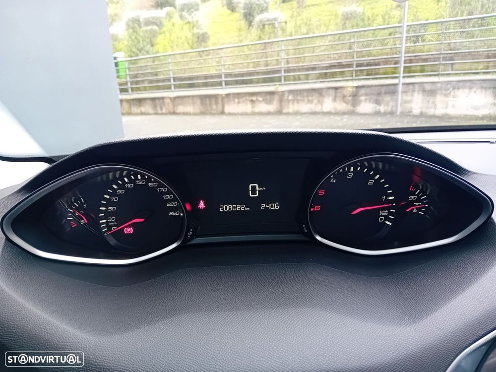 Peugeot 308 SW 1.6 BlueHDi Active - 17