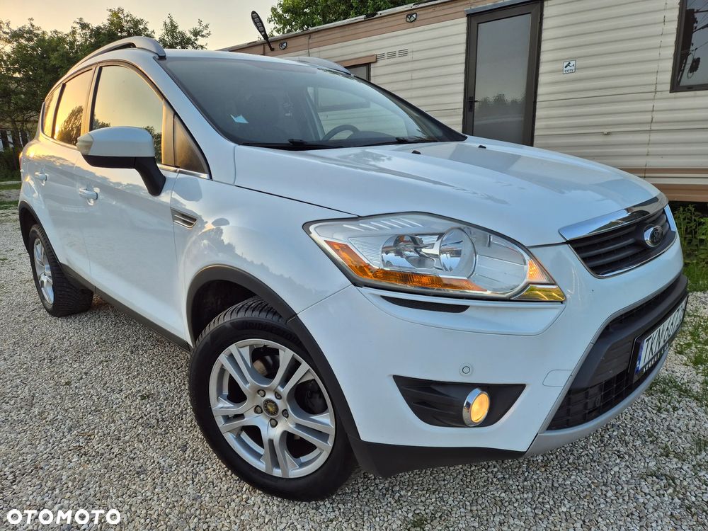 Ford Kuga 2.0 TDCi 2x4 Titanium - 36