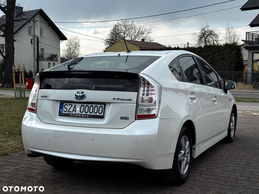 Toyota Prius - 5