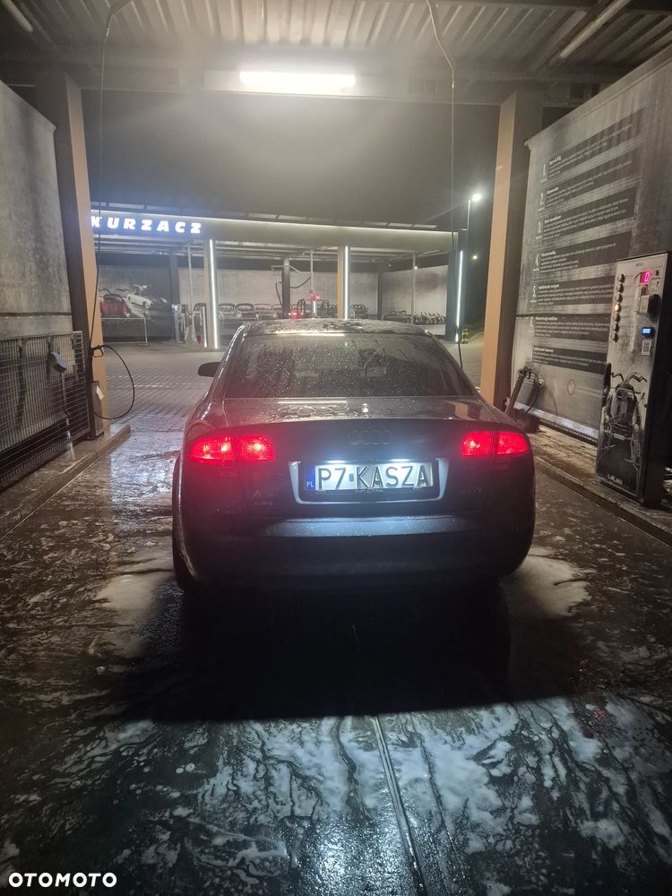 Audi A4 Limousine 2.0T FSI - 7