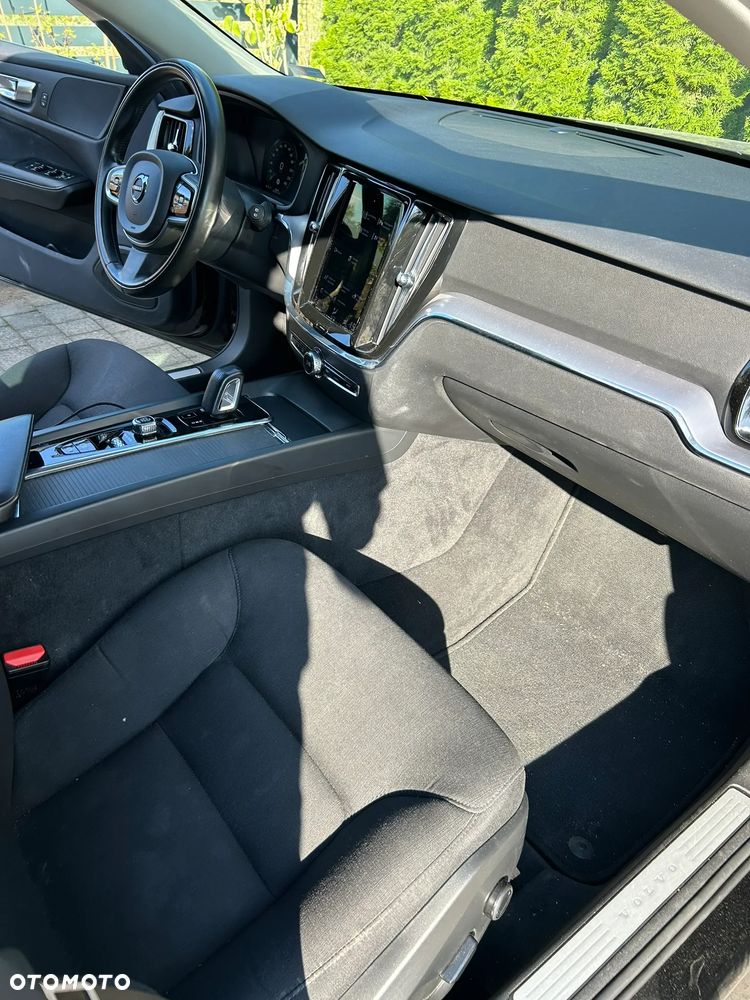 Volvo V60 B3 B Momentum Pro - 14