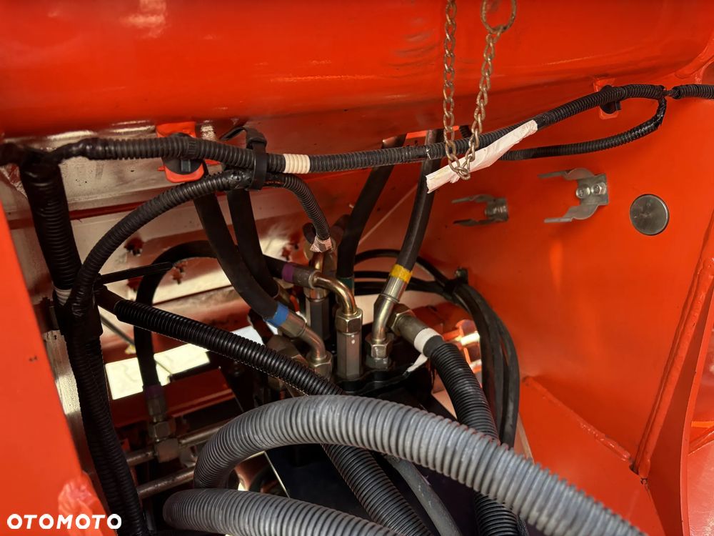 Kubota R082 - 20