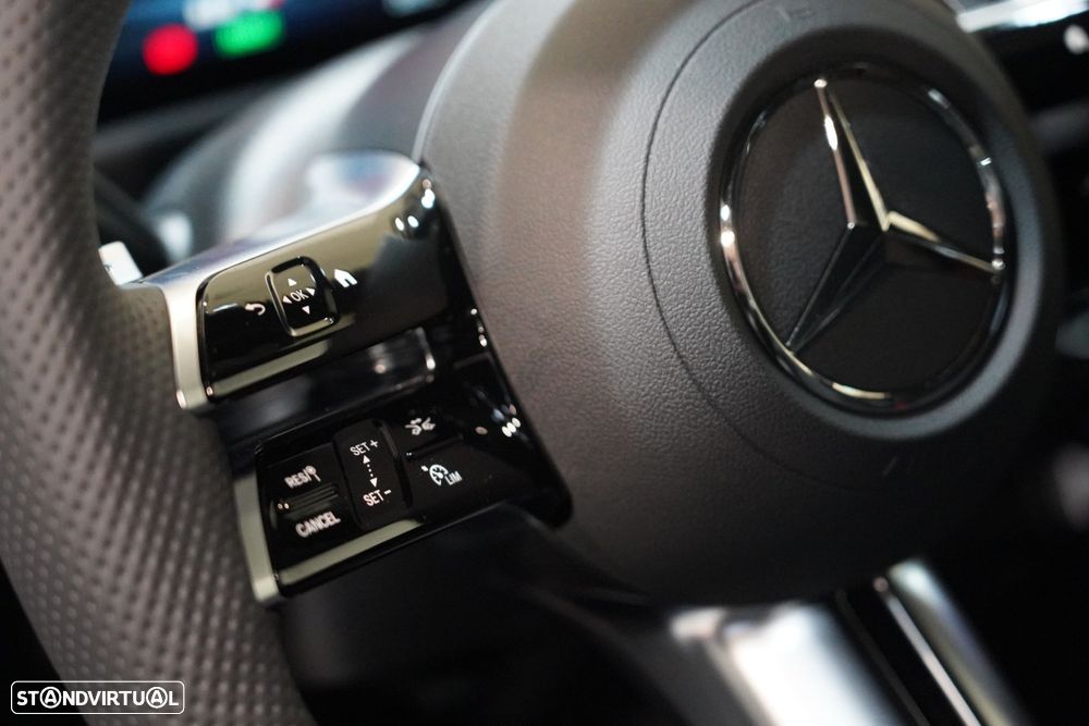 Mercedes-Benz A 250 ver-e-8g--dct-edition-amg-line - 9