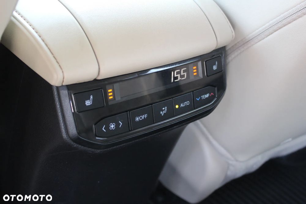 Toyota Highlander 2.5 Hybrid Executive - 29