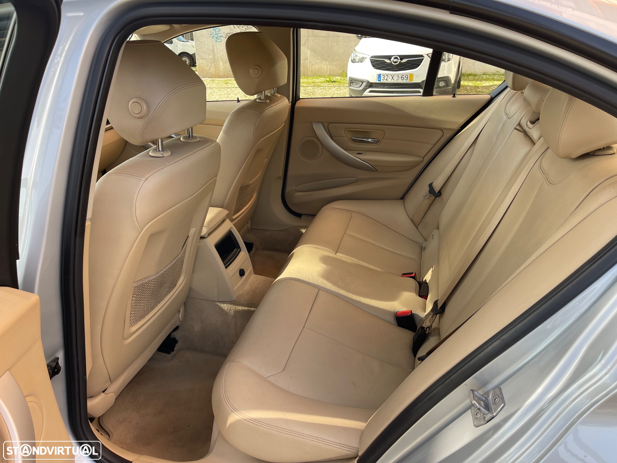 BMW 318 d Advantage Auto - 12