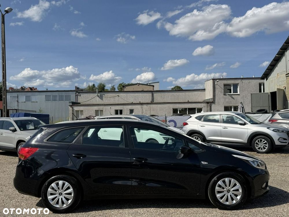Kia Ceed - 12