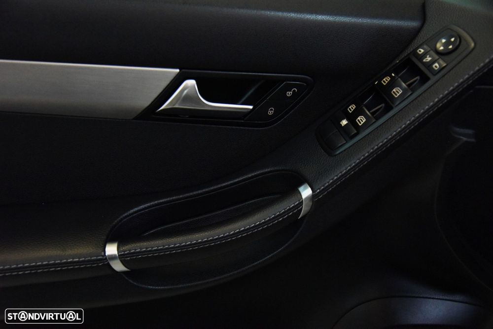Mercedes-Benz R 300 CDI BlueEfficiency - 26