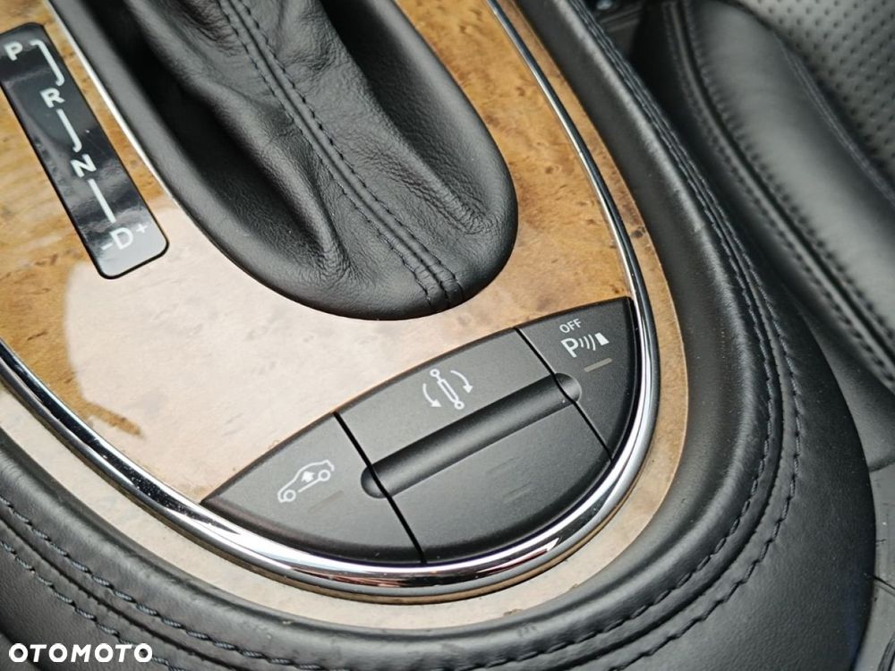 Mercedes-Benz CLS 63 AMG 7G-TRONIC - 30