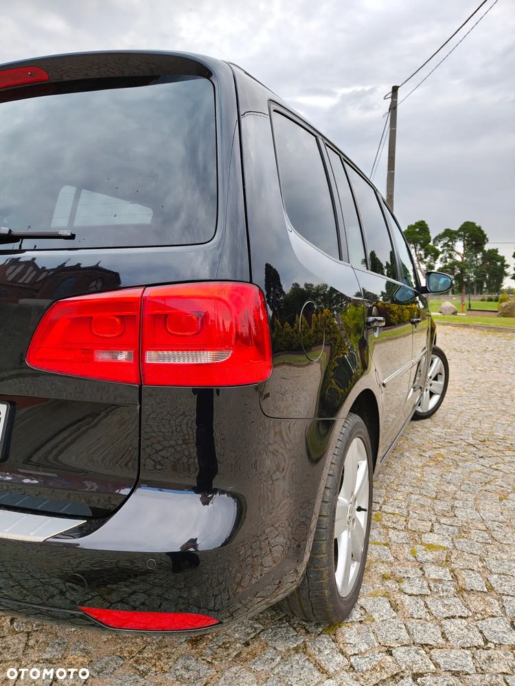 Volkswagen Touran 2.0 TDI DPF DSG Highline - 22