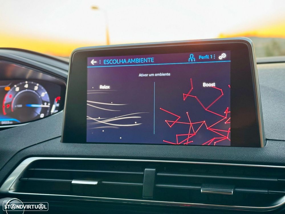 Peugeot 3008 1.2 PureTech Allure - 32