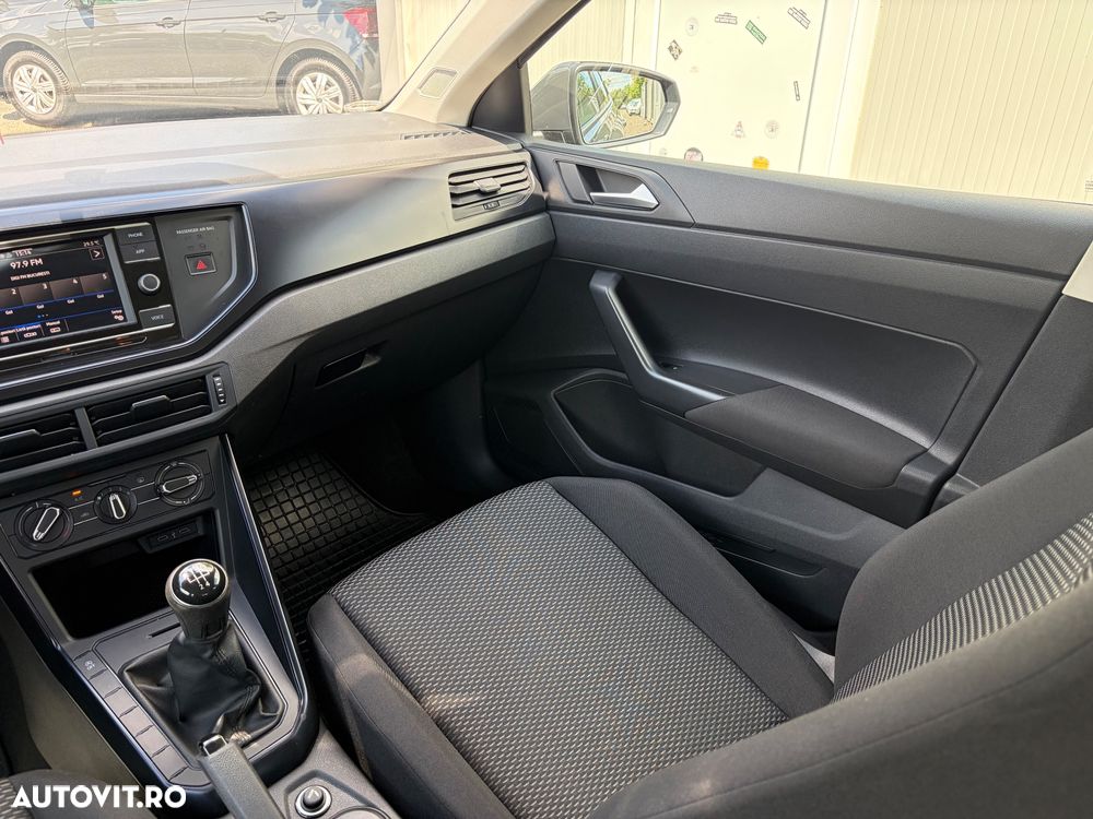 Volkswagen Polo 1.0 Comfortline - 23