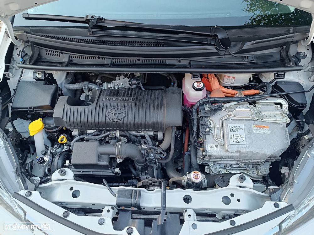 Toyota Yaris 1.5 HSD Comfort+Navi - 34