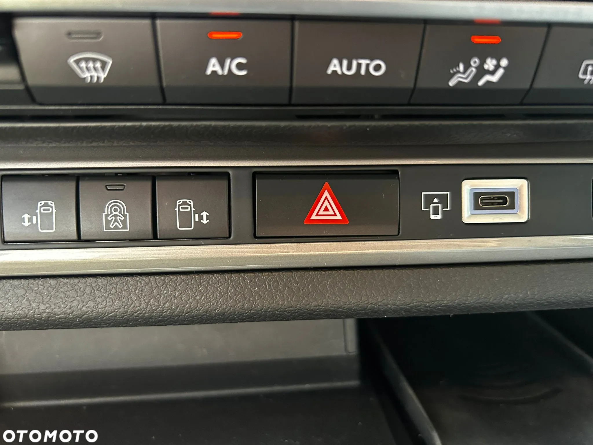 Peugeot Traveller 2.0 BlueHDi Long Allure - 22