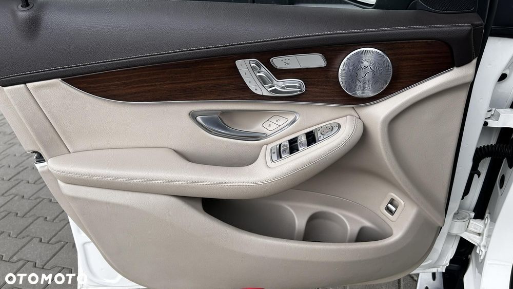 Mercedes-Benz GLC 220 d 4-Matic - 11