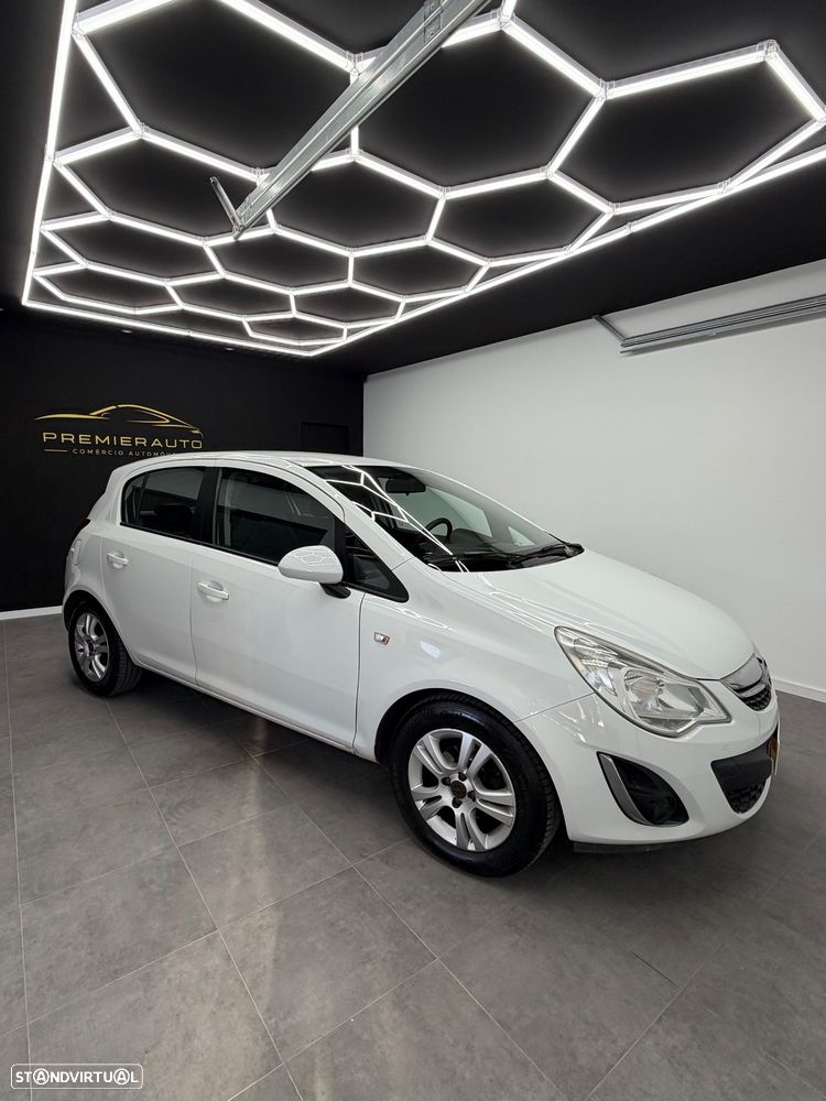 Opel Corsa 1.2 Cosmo Easytronic - 2