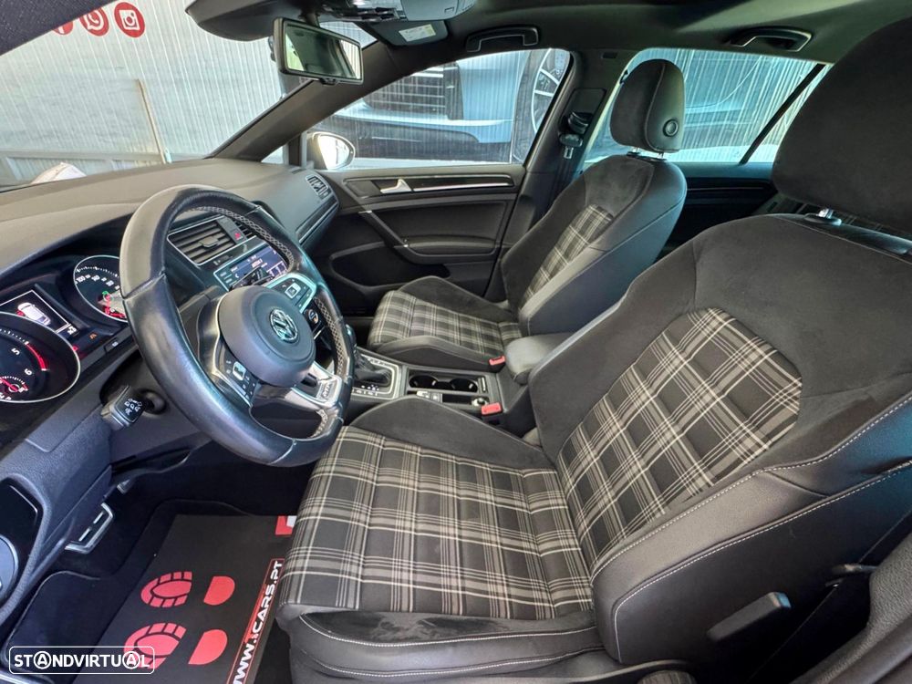VW Golf - 11