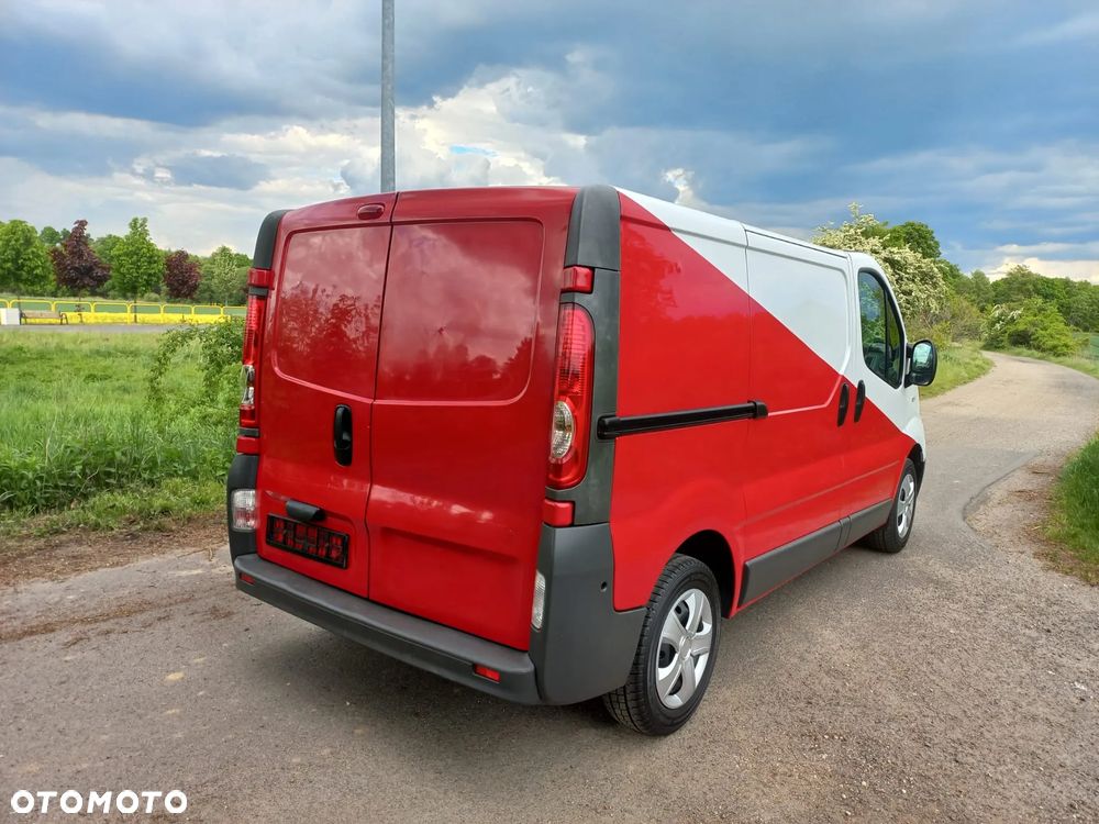 Renault TRAFIC 2.0 DCI KLIMATYZACJA 115KM 6 BIEGÓW Z NIEMIEC SKRZYDEŁKA VIVARO - 2