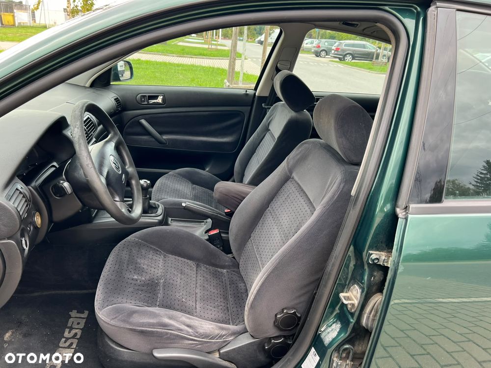 Volkswagen Passat - 16