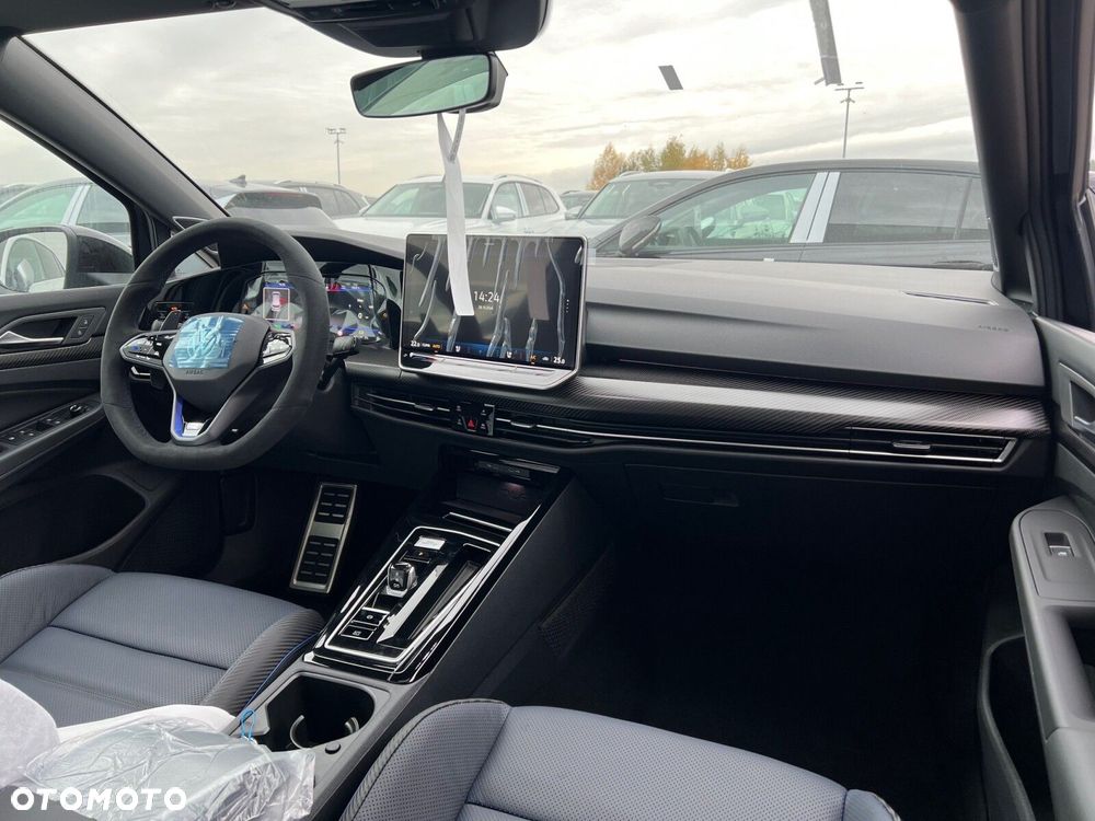 Volkswagen Golf - 9