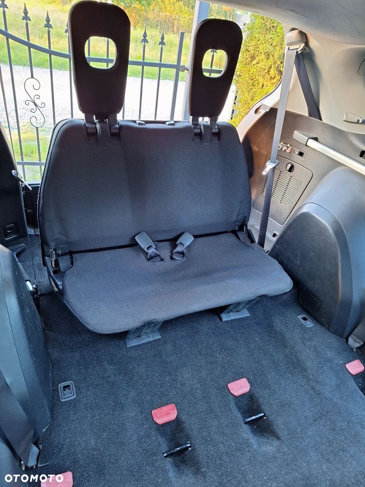 Peugeot 4007 HDI FAP 7-Sitzer Platinum - 13