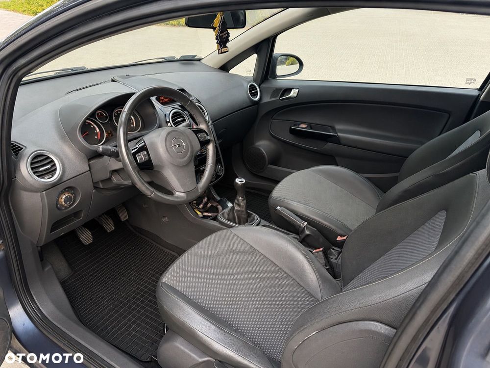 Opel Corsa - 8