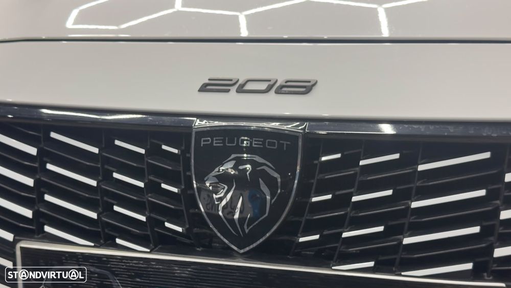 Peugeot e-208 Allure - 19