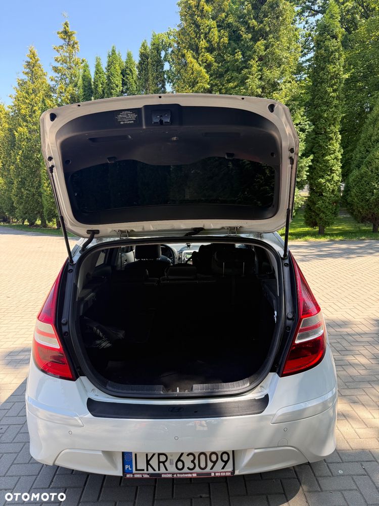 Hyundai i30 1.4 Classic EU5 - 6