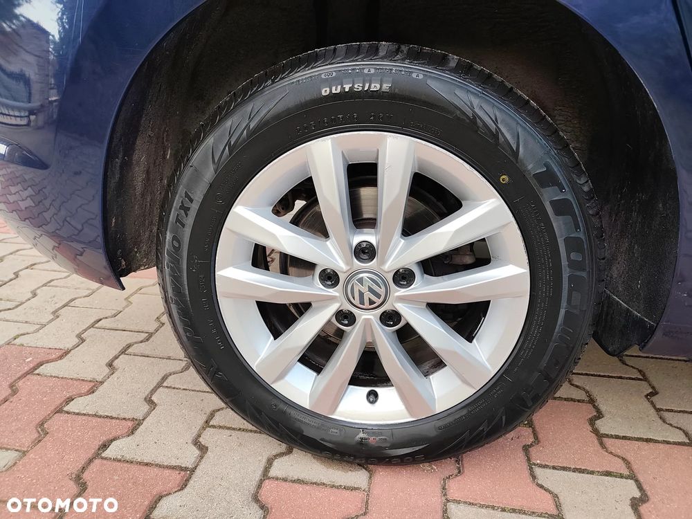 Volkswagen Touran ver-2-0-tdi-scr-bluemotion-technology-dsg-highline - 11