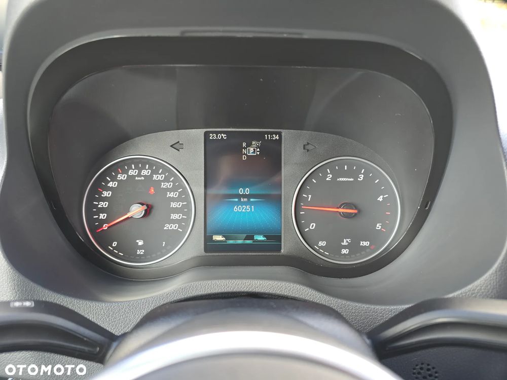 Mercedes-Benz SPRINTER 319 3.0 V6 190KM 60 Tyś km LONG 4,80cm Długi BOGATA OPCJA WYPOSAŻENIA KAMERA FUL LED HIGH PERFORMANCE MBOX 7 cala SEDZENIE KIEROWCY KOMFORTOWE TEMPOMAT AKTYWNY SALON PL STAN NOWY NOWY NOWY SERWIS ASO DO OSTATNIEGO Km - 4