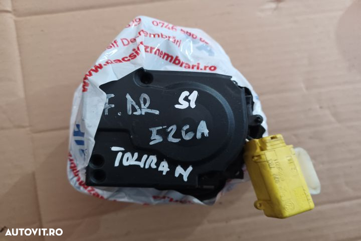 Centura siguranta fata dreapta 1T1857705B Volkswagen VW Touran 1 [fac - 4