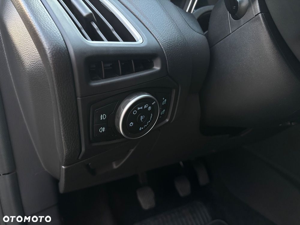 Ford Focus 1.0 EcoBoost Titanium ASS - 16
