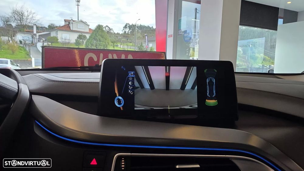 BMW i8 Standard - 36