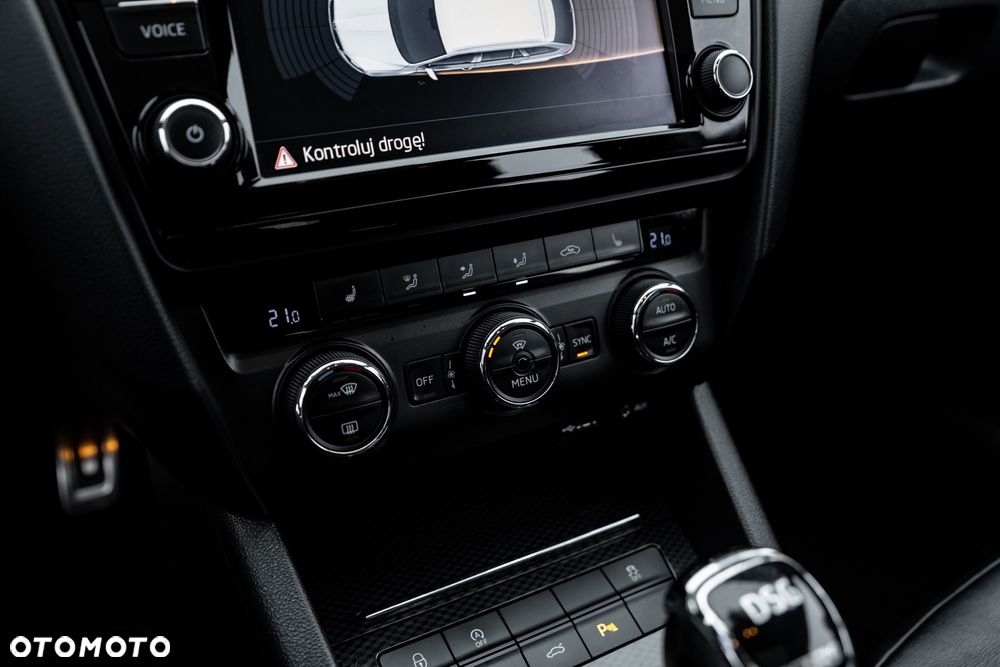 Skoda Octavia Combi 2.0 TSI (Green tec) DSG RS - 37