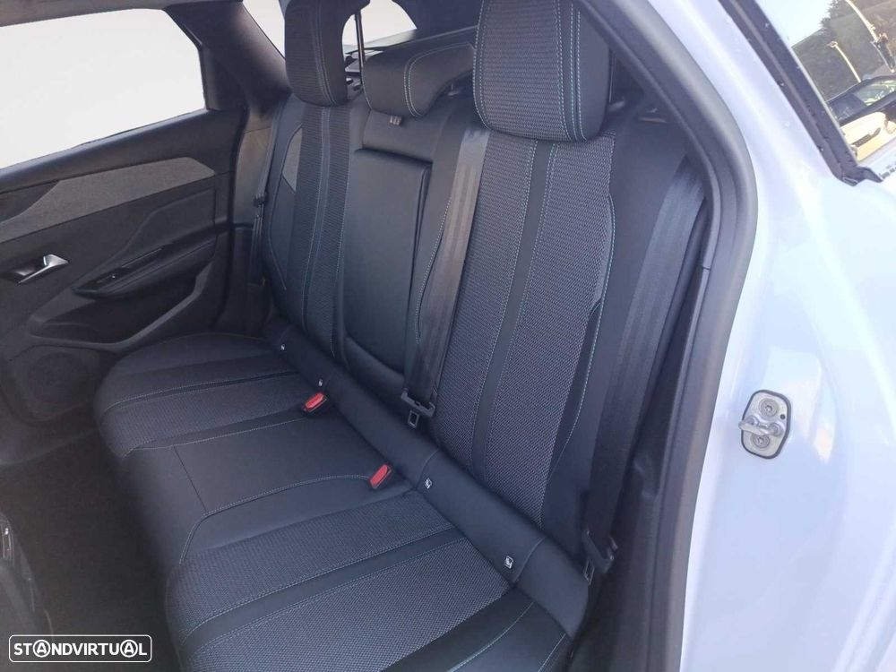 Peugeot 308 SW 1.2 PureTech Allure EAT8 - 13