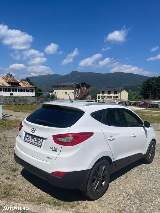 Hyundai ix35 2.0 CRDI 4WD Premium - 3