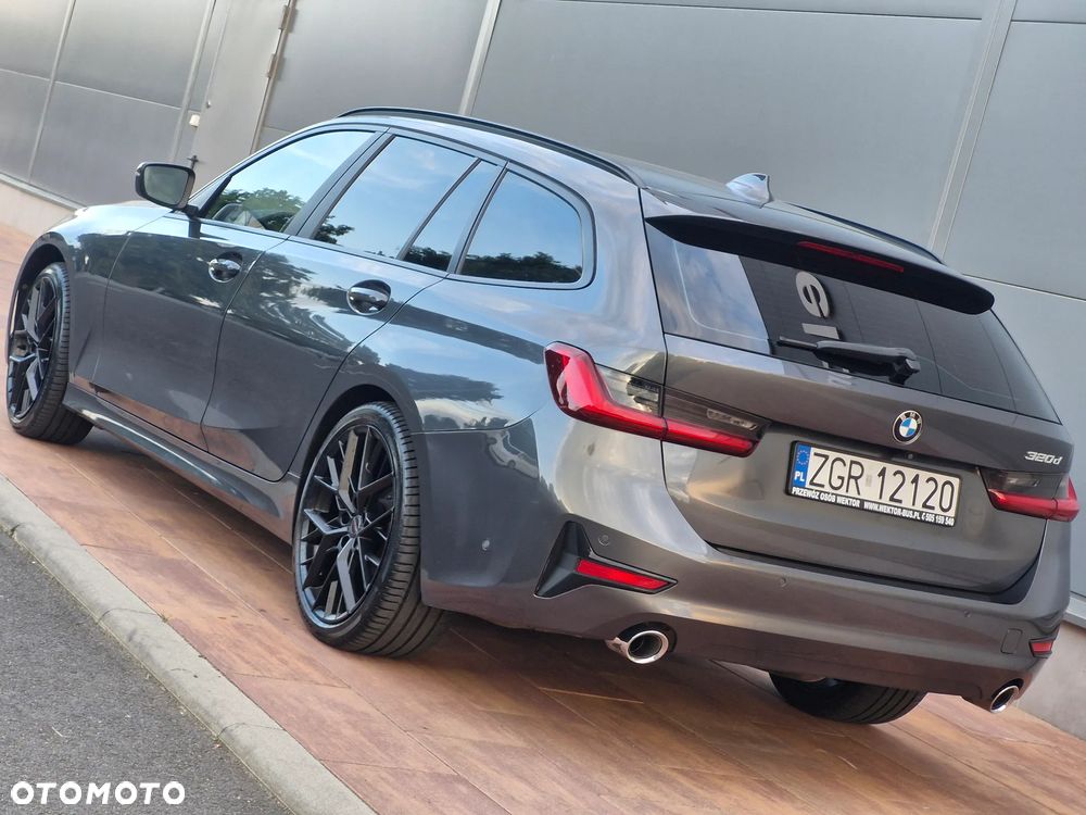 BMW Seria 3 320d Edition M Sport Shadow - 12