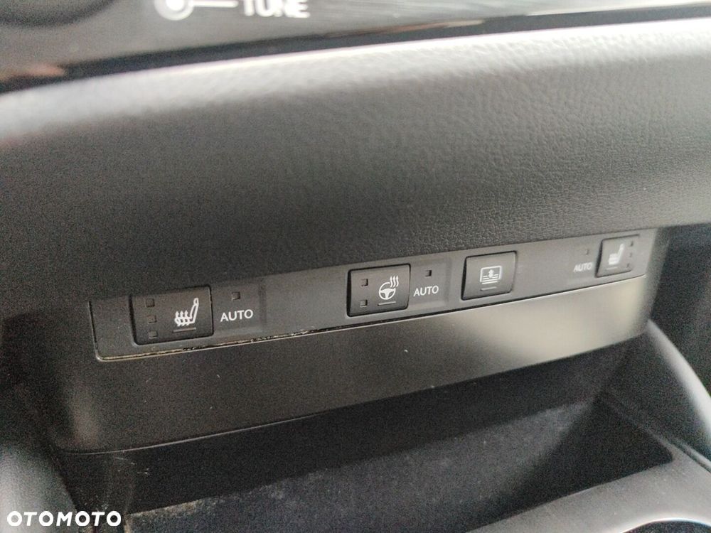 Lexus ES 300h F Sport Edition - 19