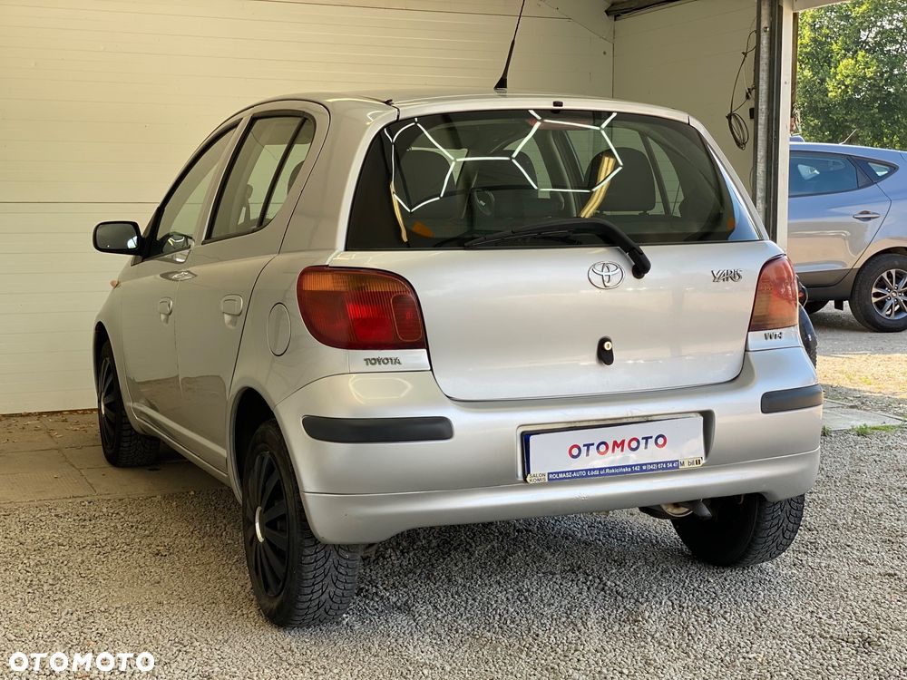 Toyota Yaris 1.0 Luna - 28