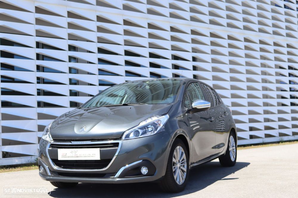 Peugeot 208 1.6 BlueHDi Style - 1