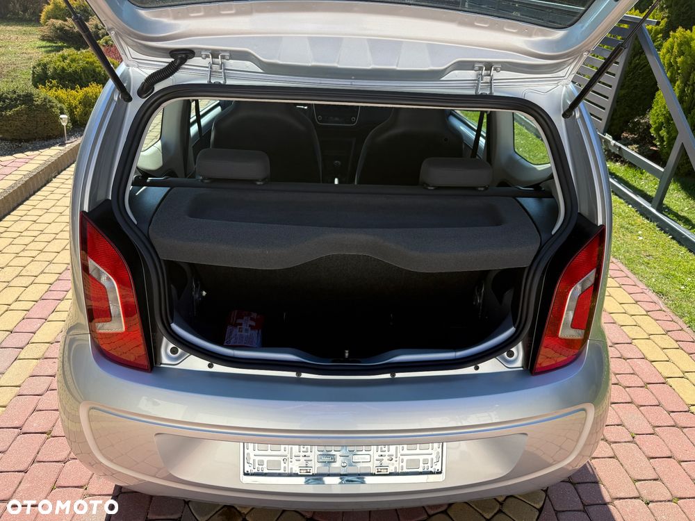 Volkswagen up! R-Line - 8