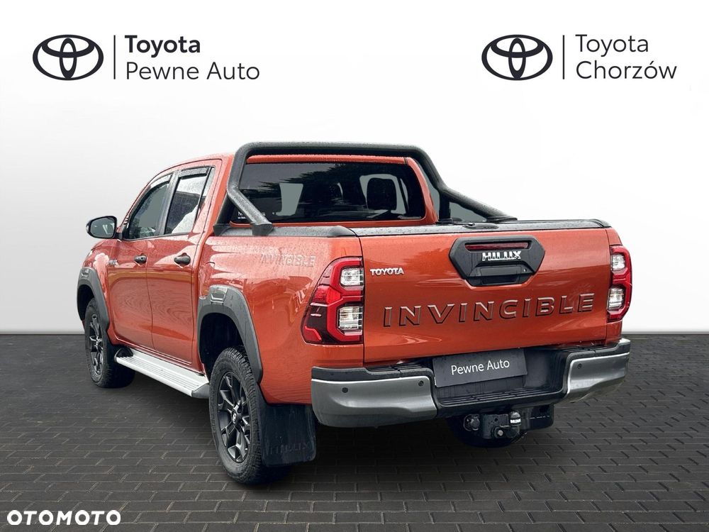 Toyota Hilux 2.8 D-4D Double Cab Invincible 4x4 - 4