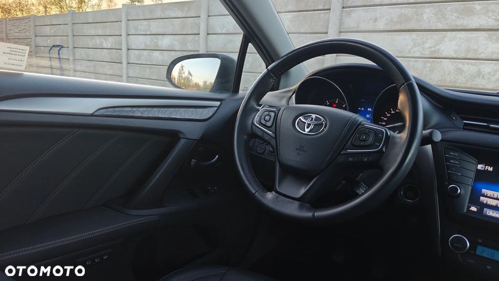 Toyota Avensis 2.0 D-4D Prestige - 31