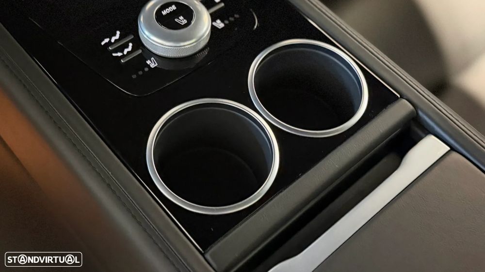 Aston Martin Rapide V12 Touchtronic III S - 33