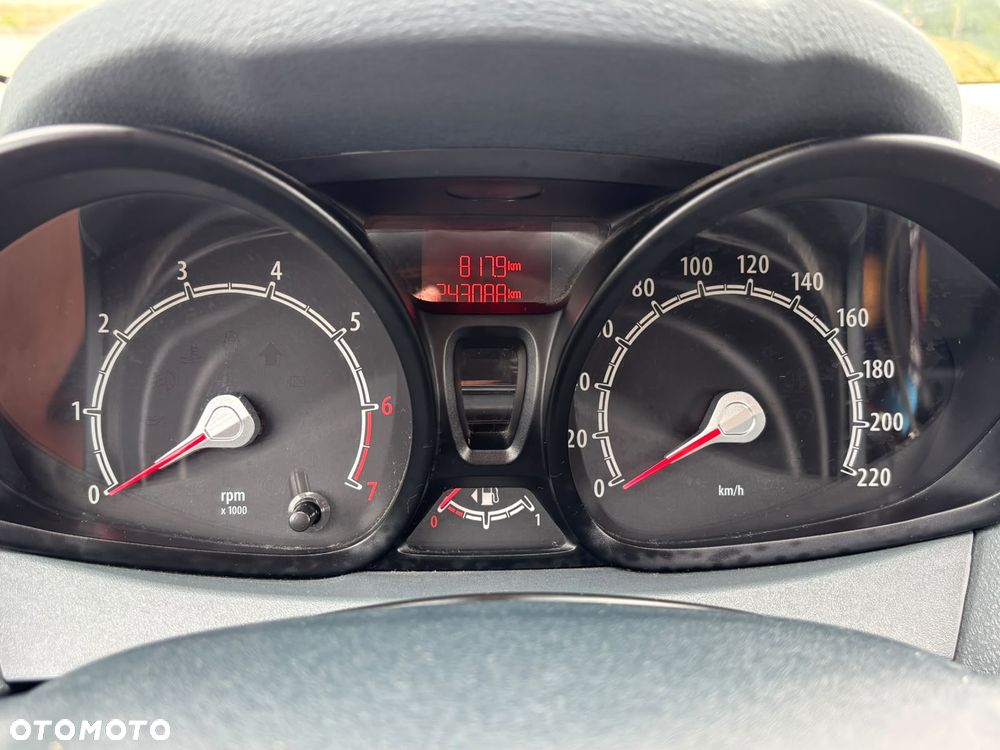 Ford Fiesta - 6