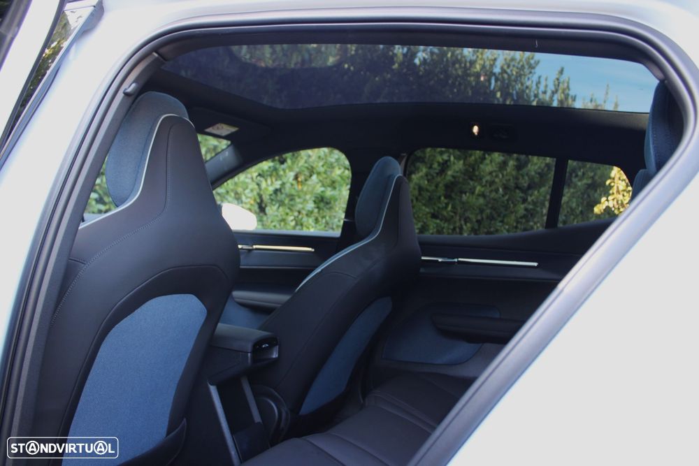 Volvo EX30 69 kWh Single Motor Extended Range Ultra - 13