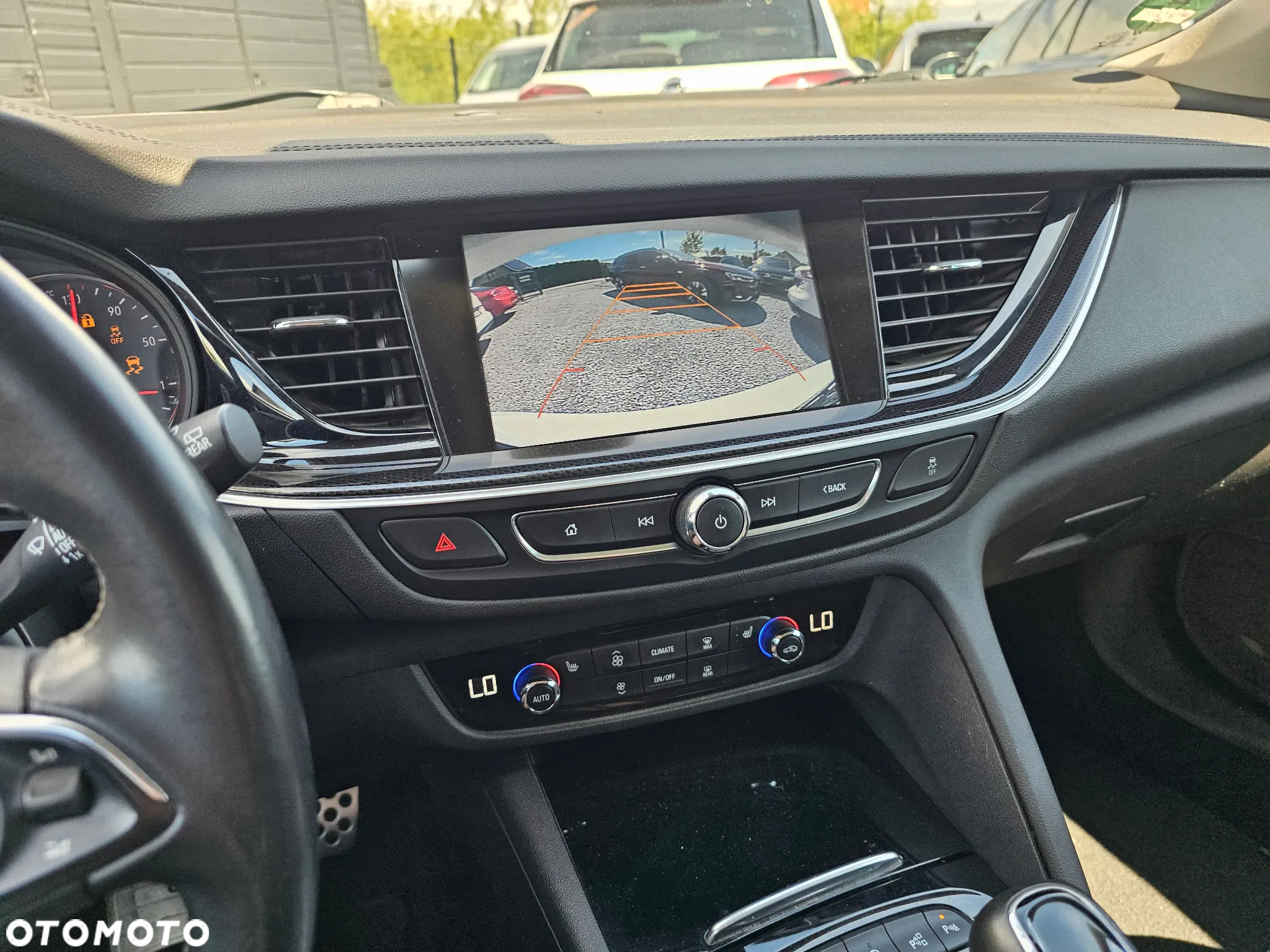 Opel Insignia 2.0 CDTI automatik Business Innovation - 21