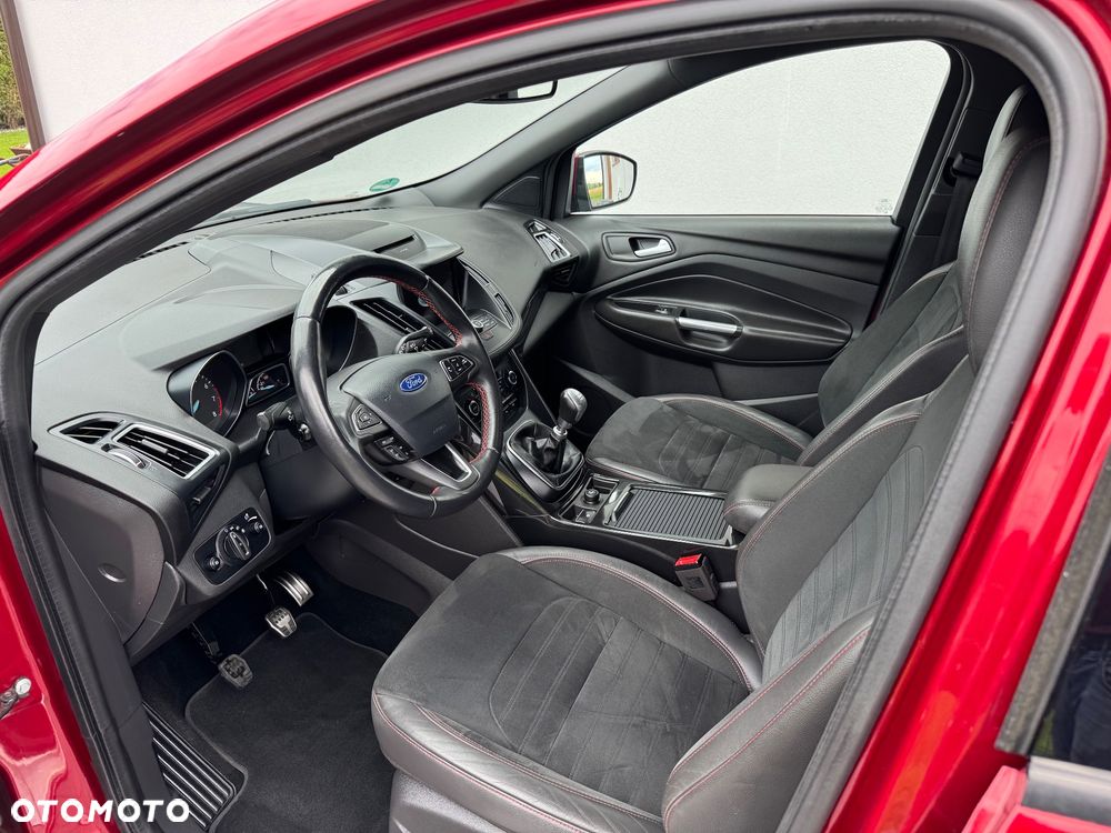 Ford Kuga 1.5 EcoBoost 2x4 ST-Line - 20
