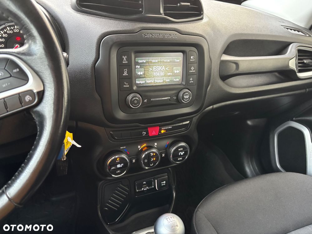 Jeep Renegade 1.4 MultiAir Longitude - 23